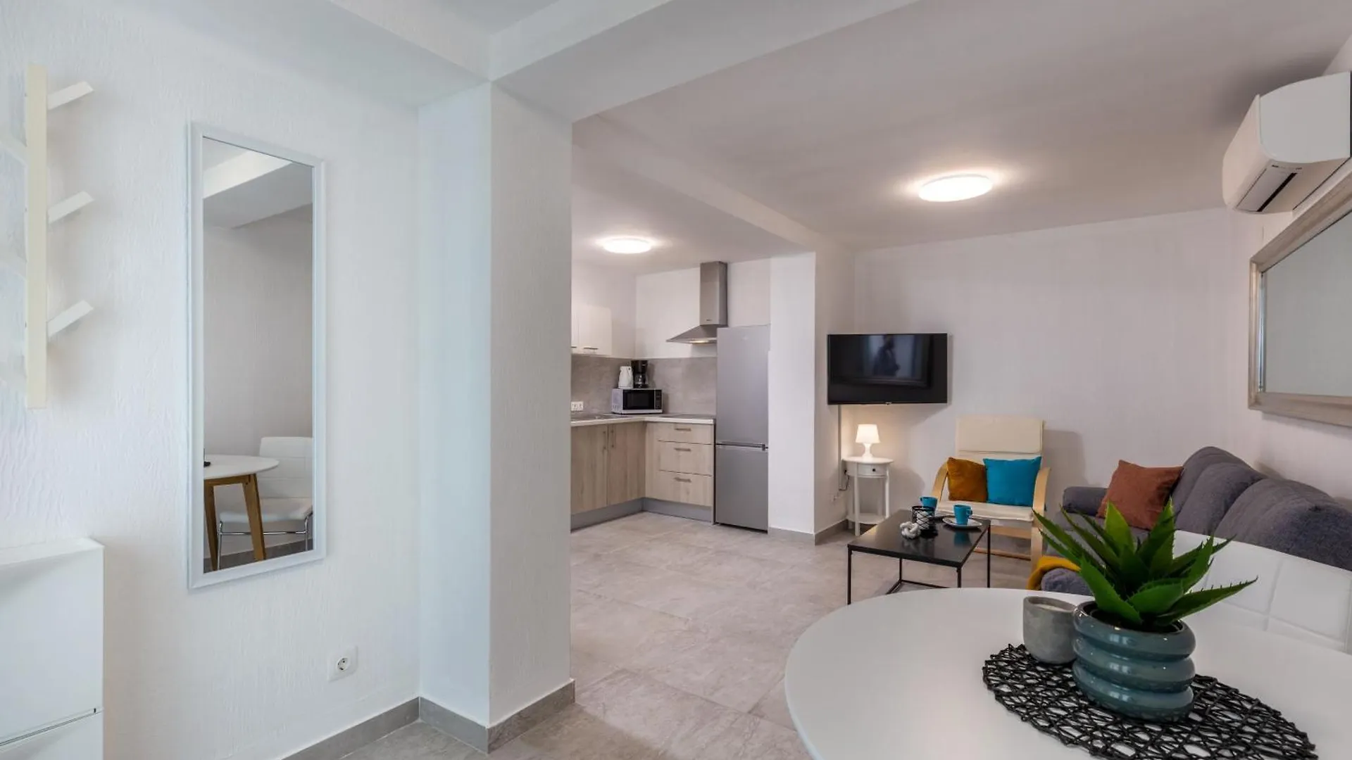 Apartment Wohnung In Crikvenica Mit Schoener Terrasse Croatia